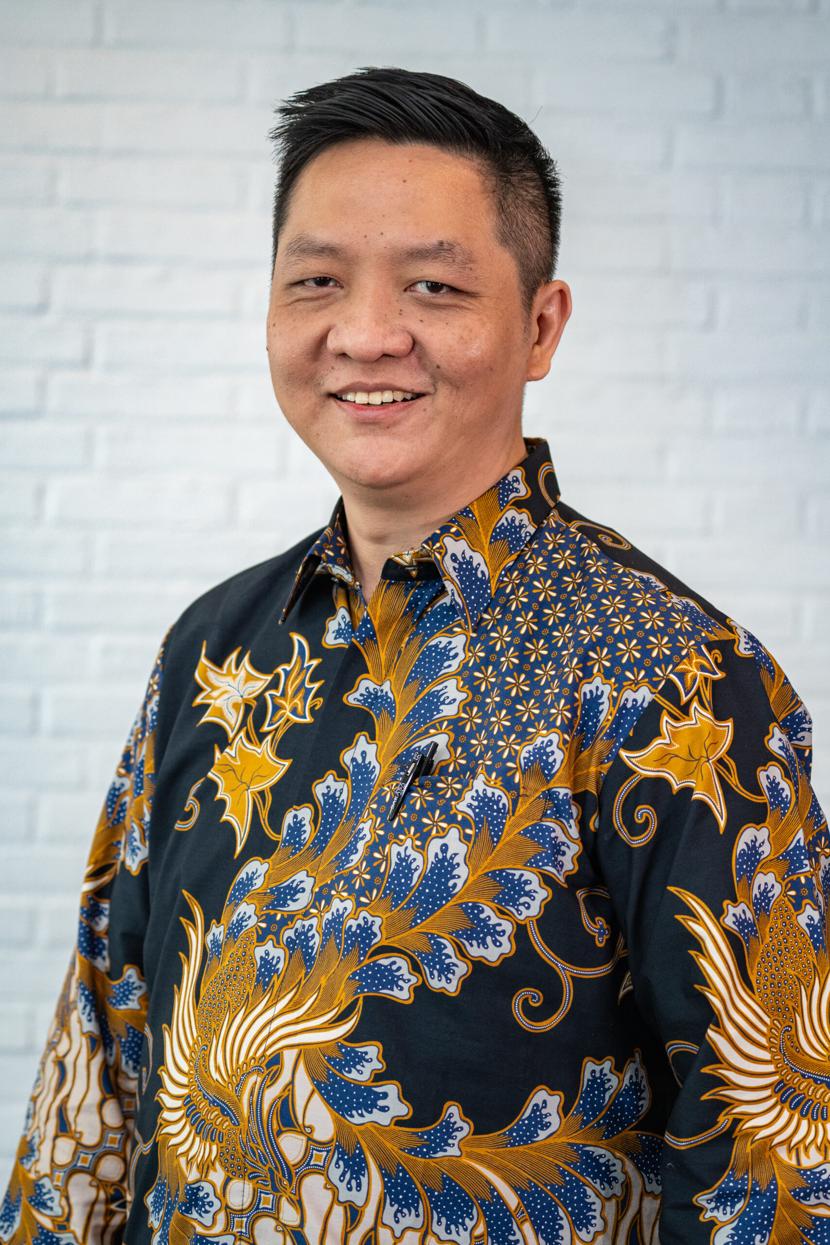 A7408376
