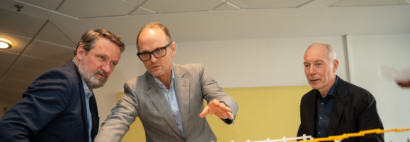 LEGO® SERIOUS PLAY® development Prof Johan Roos